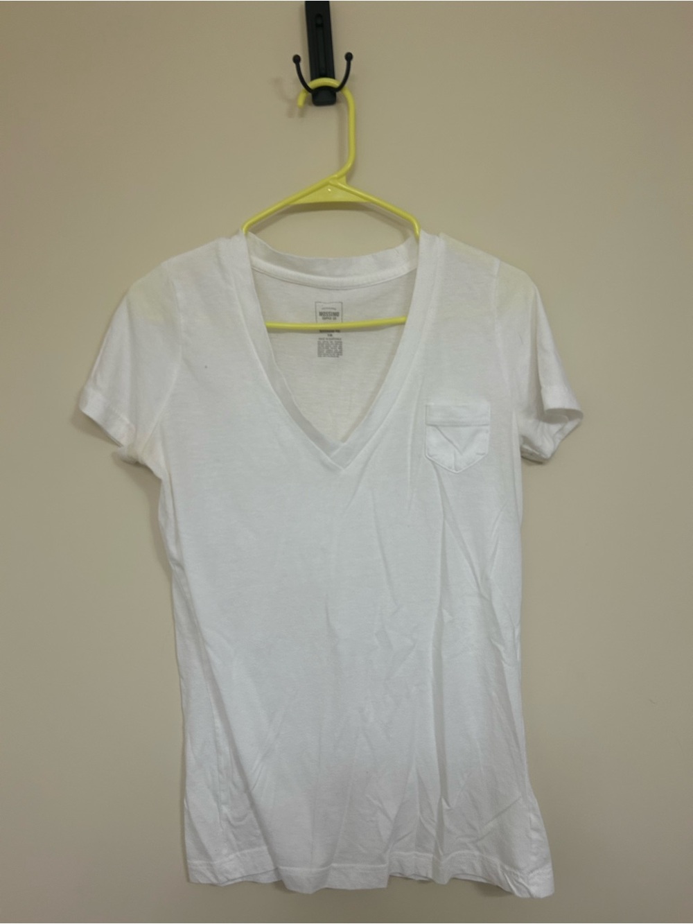 Mossimo- Basic White Tee